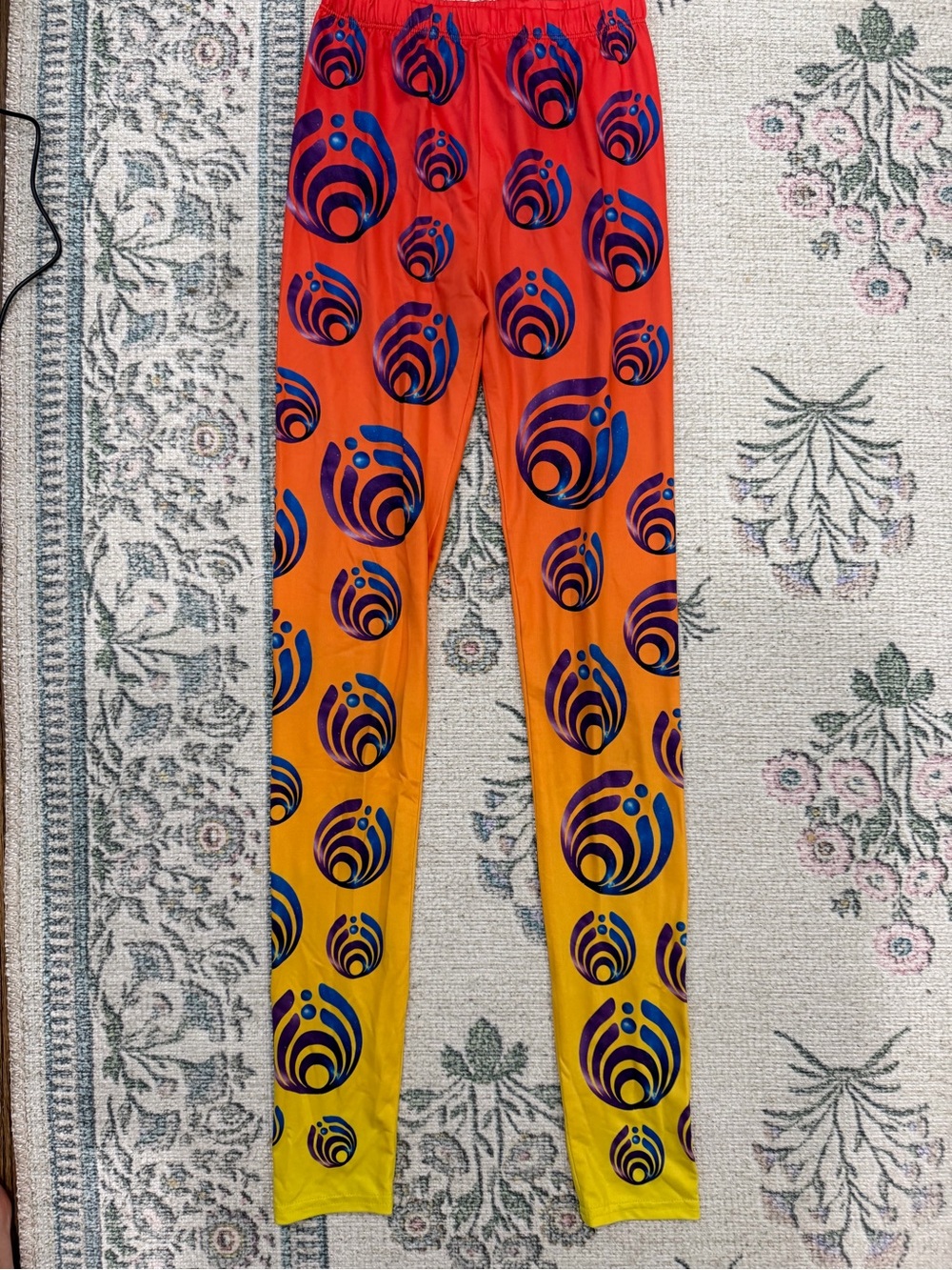 Women’s Medium Bassnectar leggings